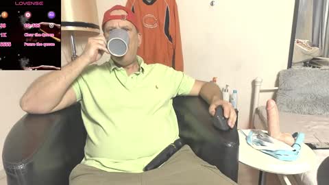 Snapshot of peacetous chatting on 02.24.25 Marc online show from 02.24.25