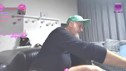 Snapshot of peacetous chatting on 11.23.25 Marc online show from 11.23.25