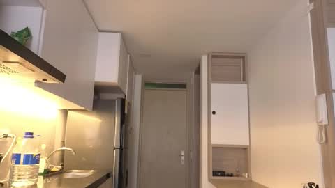 Ema online show from 10.15.25