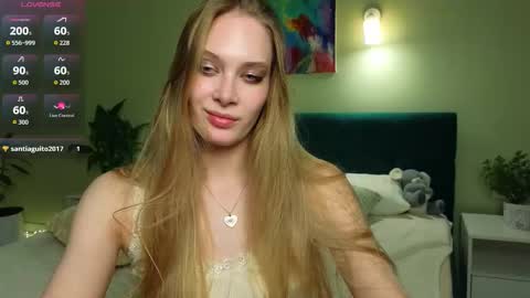 Lexy Peach online show from 10.31.25
