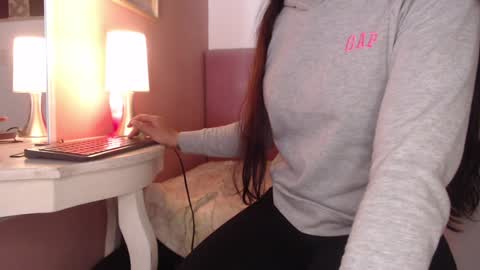 Pearl online show from 12.12.24