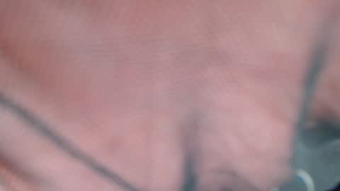 Snapshot of pearlatin chatting on 01.04.25 pearlatin online show from 01.04.25