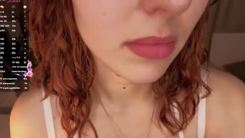 Snapshot of pearlyfichtner chatting on 06.22.26 Floria online show from 06.22.26