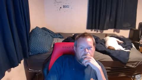 pecker40 online show from 12.03.25