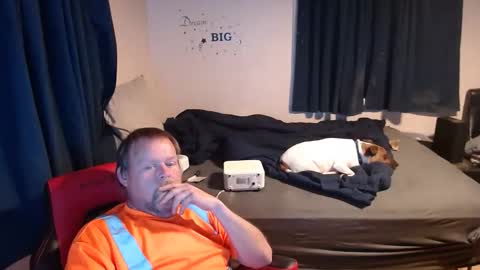 pecker40 online show from 12.13.25