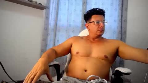 Snapshot of pedro_picapica chatting on 12.02.25 Pedro online show from 12.02.25