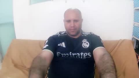 Snapshot of pedrofalfan chatting on 12.14.25 Pedro online show from 12.14.25