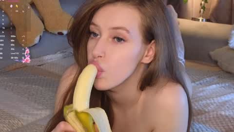 Snapshot of peek_in_my_window chatting on 01.22.25 tony online show from 01.22.25