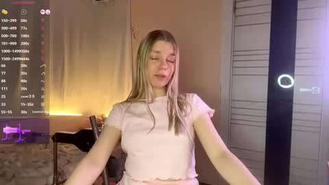 Mary online show from 11.18.25