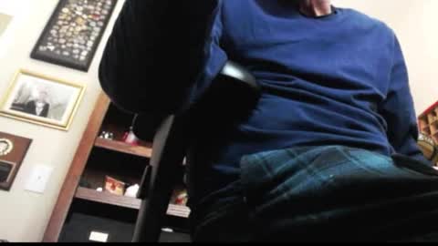 Snapshot of pem1650 chatting on 01.28.25 pem1650 online show from 01.28.25