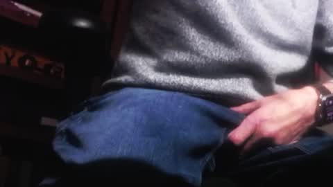 Snapshot of pem1650 chatting on 02.23.25 pem1650 online show from 02.23.25