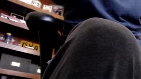 Snapshot of pem1650 chatting on 09.17.25 pem1650 online show from 09.17.25