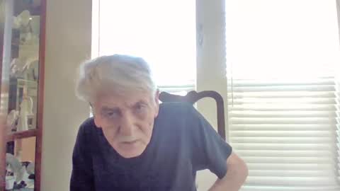 Snapshot of pem1650 chatting on 09.22.25 pem1650 online show from 09.22.25