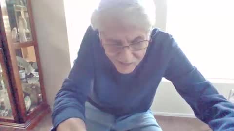 Snapshot of pem1650 chatting on 10.21.25 pem1650 online show from 10.21.25