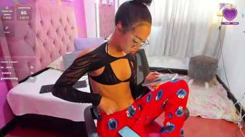 Snapshot of peneelopeecute chatting on 09.19.25 peneelopeecute online show from 09.19.25