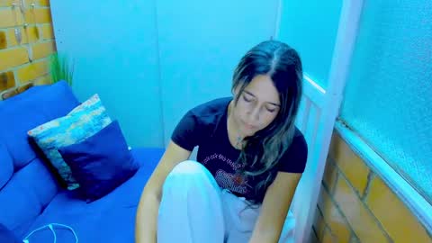 Snapshot of penelope47 chatting on 02.04.25 Penelope online show from 02.04.25