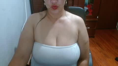 Snapshot of penelopefuckass chatting on 10.18.25 penelopefuckass online show from 10.18.25