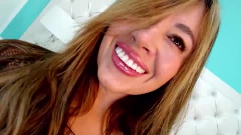 Penelope Laurent online show from 11.08.25