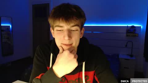 Snapshot of pepito1083 chatting on 02.16.25 cutebelgianboy online show from 02.16.25