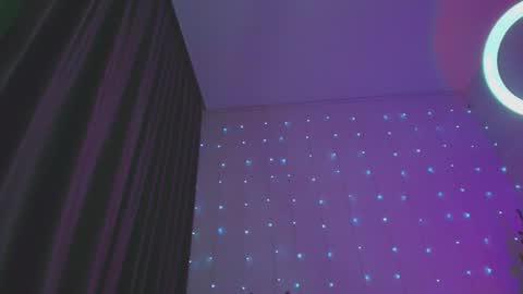 Dia  online show from 12.08.24