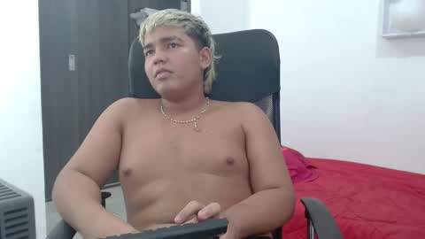 Snapshot of percibal_junior1 chatting on 01.22.25 percibal_junior1 online show from 01.22.25