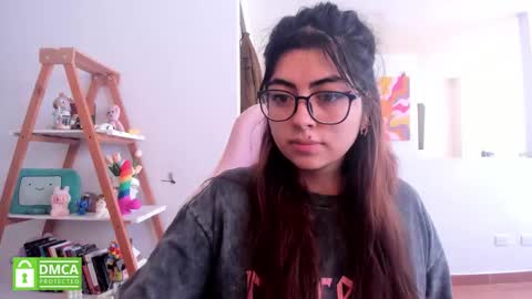 Sarah Ana Banana online show from 03.18.26