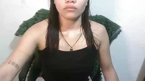 Snapshot of perfect_cunt4u chatting on 01.13.26 perfect_cunt4u online show from 01.13.26