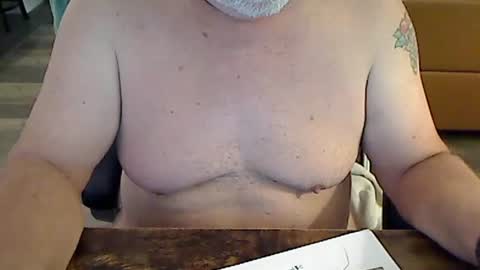 Snapshot of perfecto1957 chatting on 02.10.26 perfecto1957 online show from 02.10.26