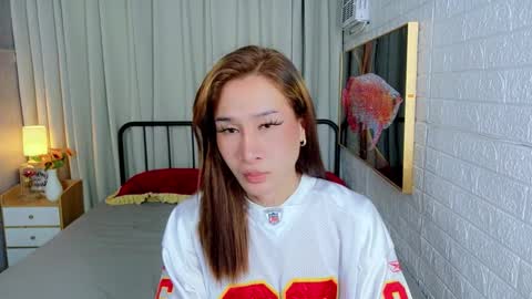 Chloe online show from 11.06.25