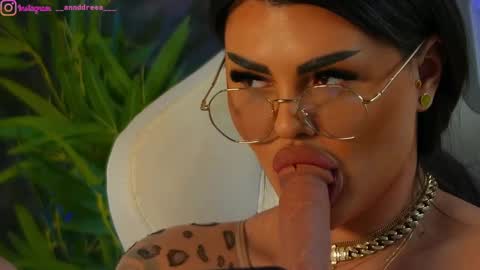 Dee online show from 12.20.24