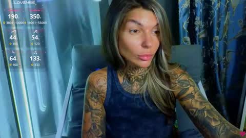 Snapshot of perfecttbaby77n chatting on 11.12.25 Anna online show from 11.12.25