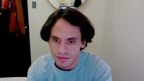 Snapshot of peri4aiir chatting on 12.13.25 Perii online show from 12.13.25