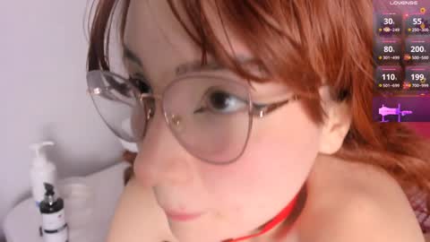 Snapshot of perla_slim chatting on 12.31.24 Perla Jones online show from 12.31.24