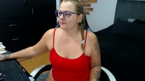 goloza online show from 11.24.25