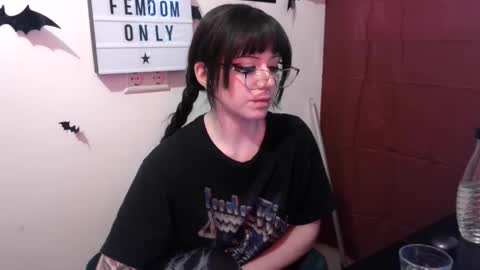 Persephone online show from 04.09.26