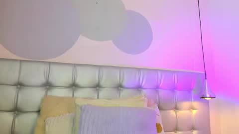 Snapshot of pervert_lizza chatting on 02.18.25 Lizza online show from 02.18.25