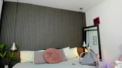 Snapshot of pervert_lizza chatting on 02.03.26 Lizza online show from 02.03.26