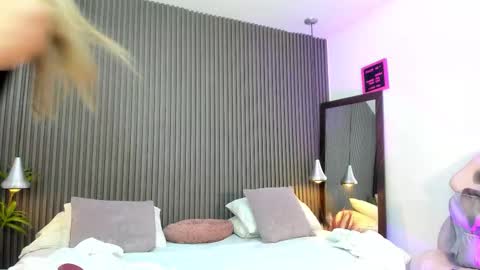 Snapshot of pervert_lizza chatting on 02.10.26 Lizza online show from 02.10.26