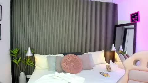 Snapshot of pervert_lizza chatting on 02.16.26 Lizza online show from 02.16.26