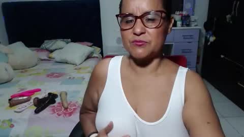 Snapshot of pervert_mommy_x chatting on 02.07.26 SAMY online show from 02.07.26