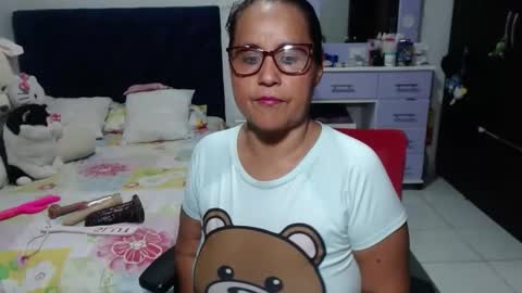 Snapshot of pervert_mommy_x chatting on 02.08.26 SAMY online show from 02.08.26