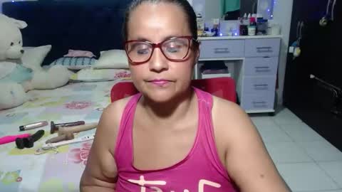 Snapshot of pervert_mommy_x chatting on 02.11.26 SAMY online show from 02.11.26