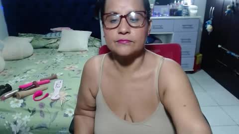 Snapshot of pervert_mommy_x chatting on 02.24.26 SAMY online show from 02.24.26