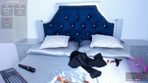 Snapshot of pervert_pantyhose chatting on 01.25.25 Kimberly online show from 01.25.25