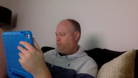 Snapshot of pete_crewe chatting on 12.17.25 pete_crewe online show from 12.17.25