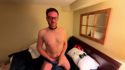 Snapshot of pete_mac chatting on 11.23.25 Pete online show from 11.23.25