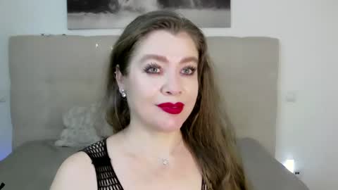 Peters Emily online show from 01.23.25