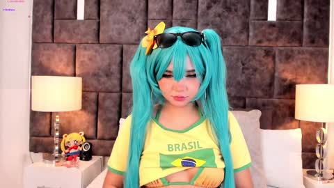 Im Rosse but u can call me Rossie or Rosita . online show from 12.03.24