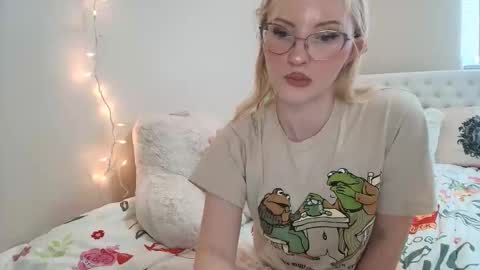 Little cupcake online show from 11.11.25