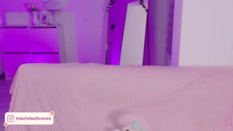 petite_marie_ online show from 06.03.26